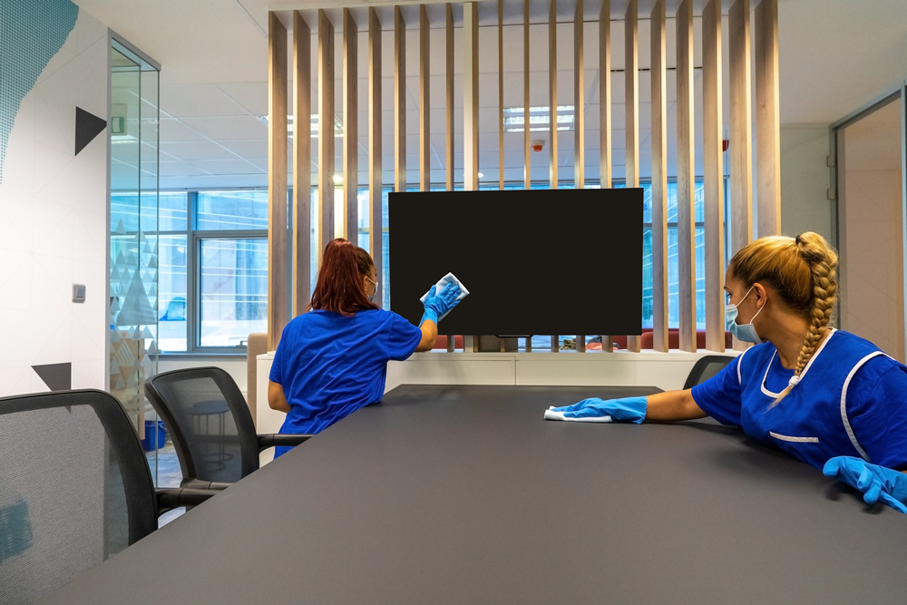 Commercial office cleaning